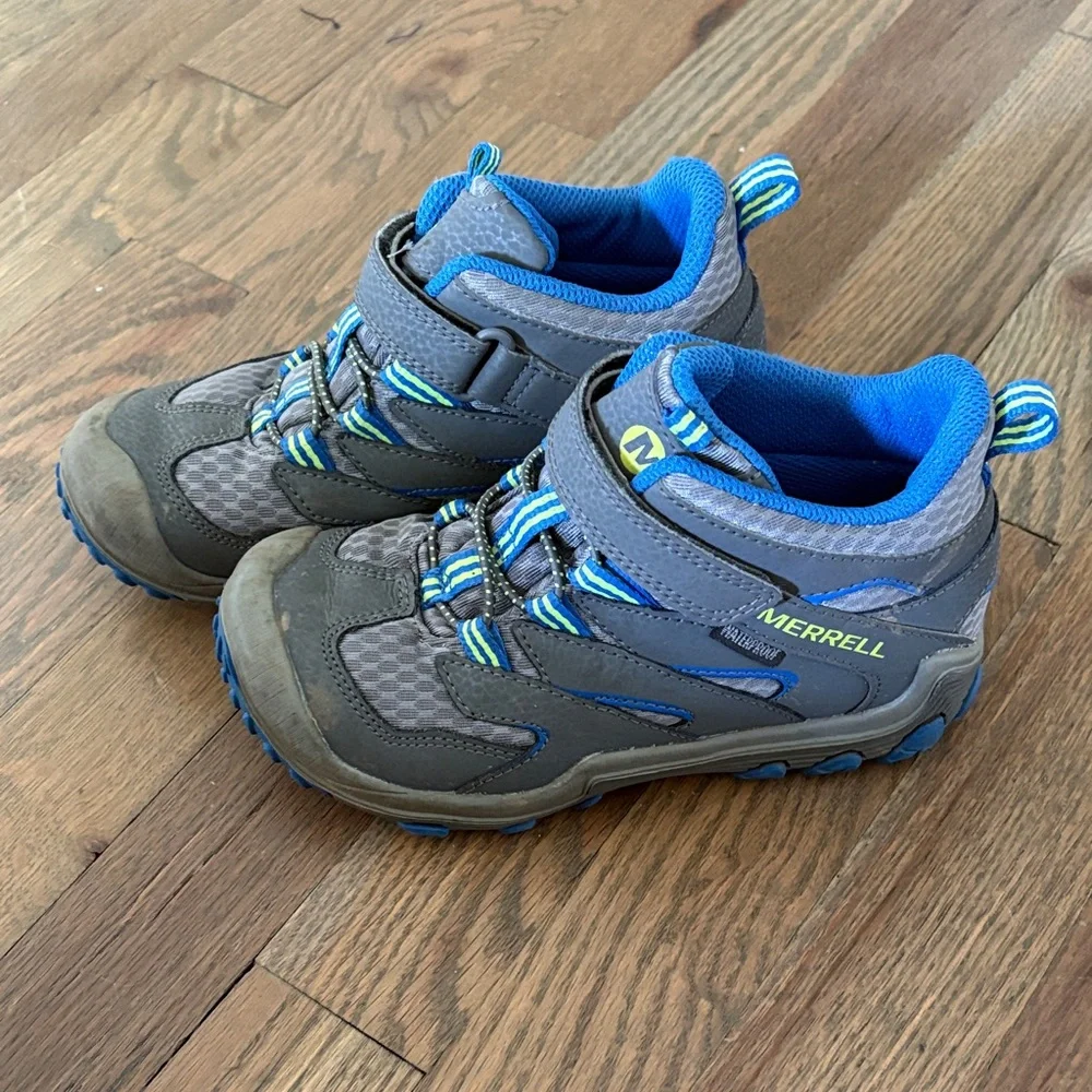 Merrell Gray and Blue Sneakers with Mesh Upper and Cushioned Sole - Picture 2 of 4